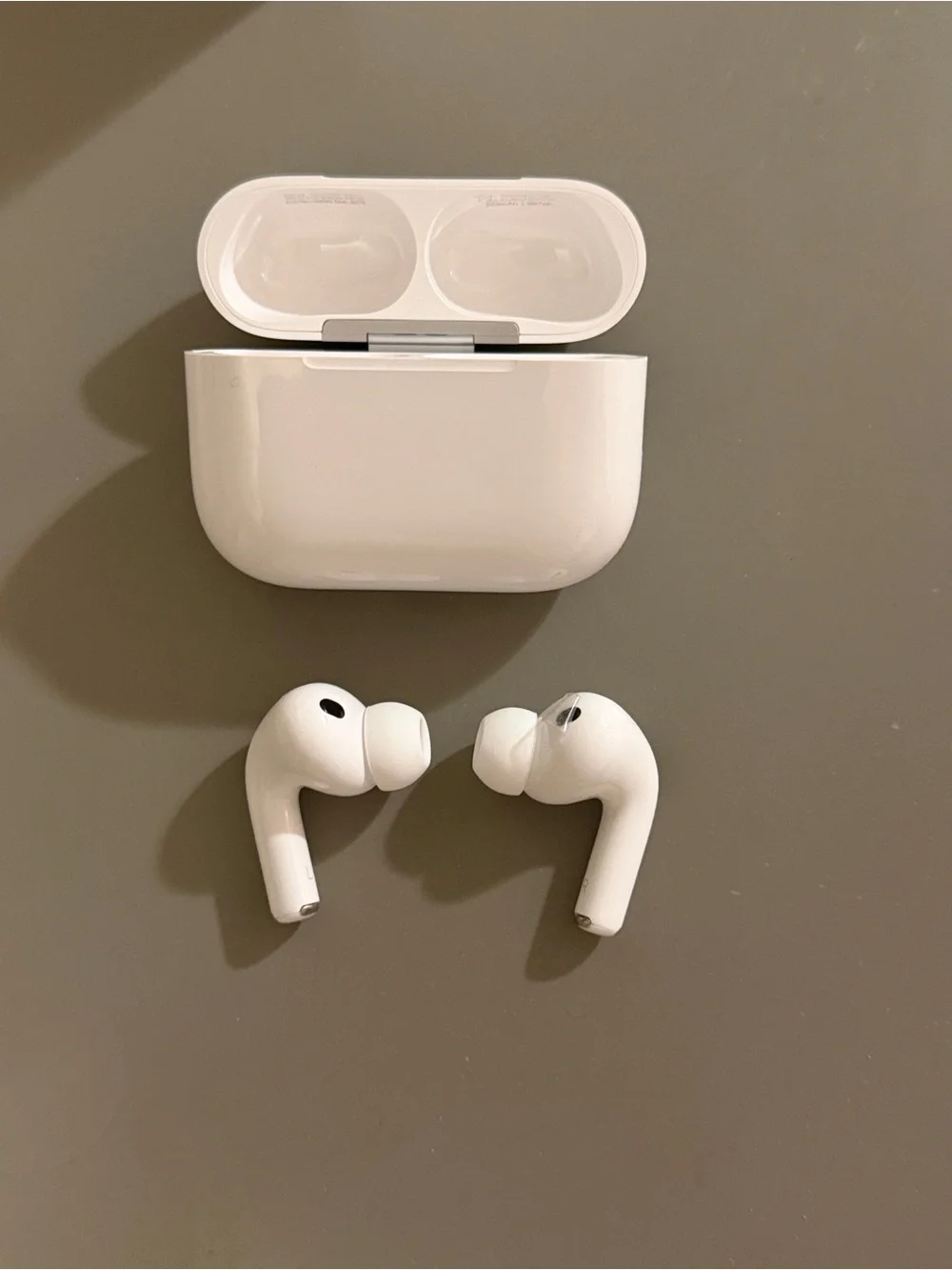 Apple Airpods Pro 3 White Wireless Earbuds with Charging Case